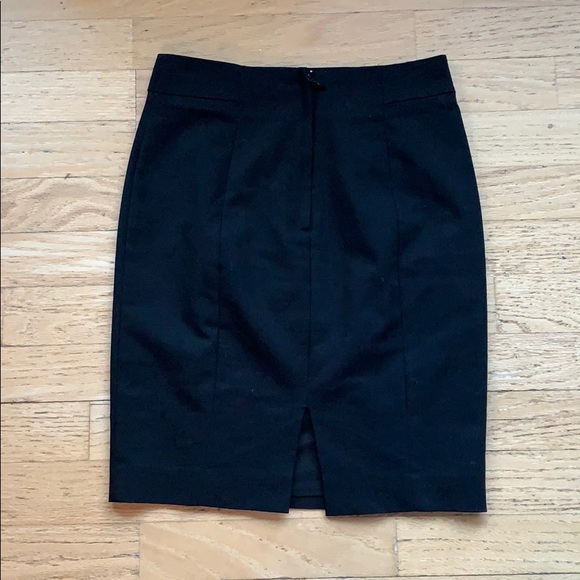 H&M // Black Pencil Skirt - Picture 2 of 3